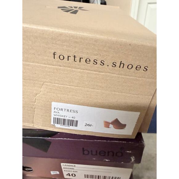 Fortress of Inca Ava Handmade Leather Women's Clogs - Picture 7 of 8